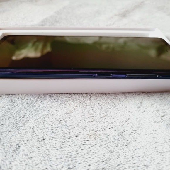 Refurbished Samsung Galaxy s20 fe - Picture 5 of 6